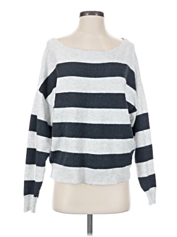 American Eagle Outfitters Pullover Sweater (view 1)
