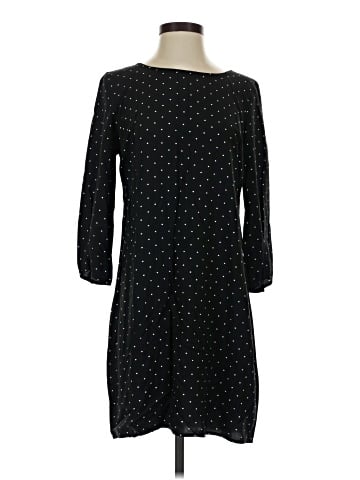 Old Navy Casual Dress (view 1)