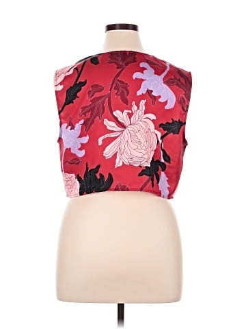 ELOQUII Sleeveless Blouse (view 2)