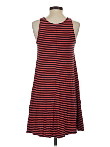 Old Navy Casual Dress (view 2)