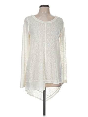 Akemi + Kin Long Sleeve T-Shirt (view 1)