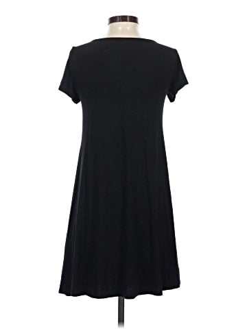 Old Navy Casual Dress (view 2)
