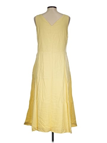 Banana Republic Casual Dress (view 2)