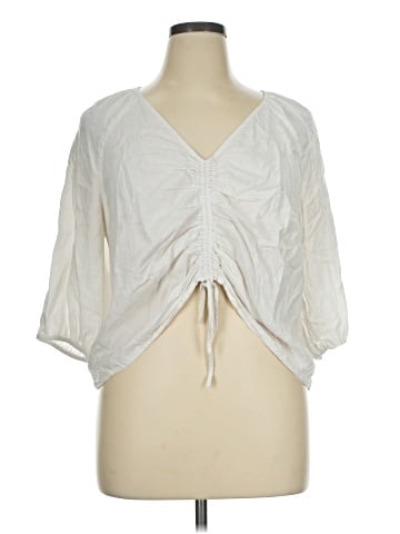 Ava & Viv 3/4 Sleeve Blouse (view 1)