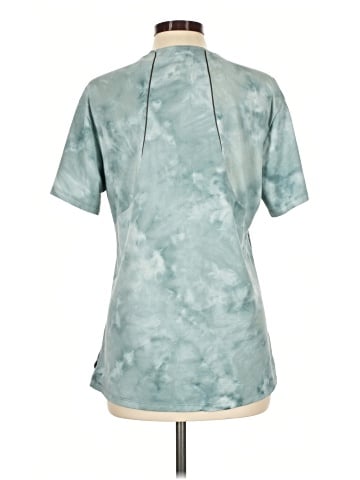 Lululemon Athletica Short Sleeve T-Shirt (view 2)