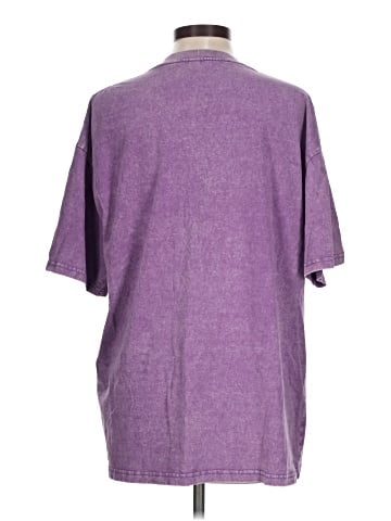 Unbranded Short Sleeve T-Shirt (view 2)