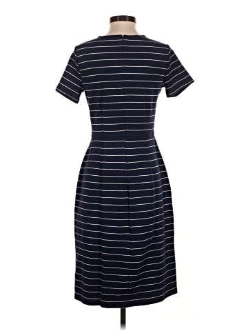 Old Navy Casual Dress (view 2)