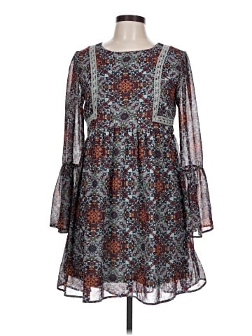 Xhilaration Cocktail Dress (view 1)