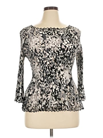 Violet & Claire 3/4 Sleeve Top (view 1)