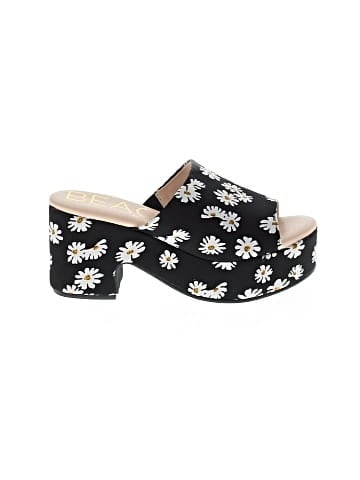 Beach By Matisse Sandals (view 1)