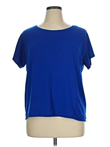 Uniqlo Short Sleeve T-Shirt (view 1)