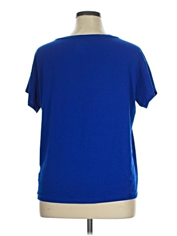 Uniqlo Short Sleeve T-Shirt (view 2)