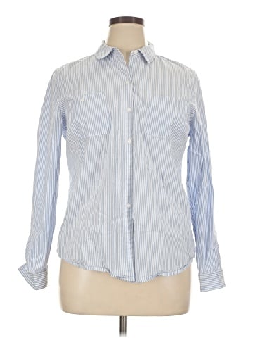 Croft & Barrow Long Sleeve Button-Down Shirt (view 1)
