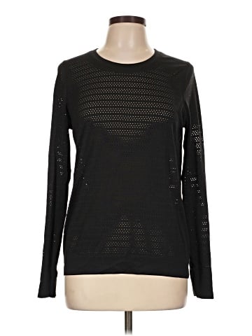 Lululemon Athletica Long Sleeve T-Shirt (view 1)