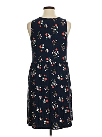 Old Navy Casual Dress (view 2)