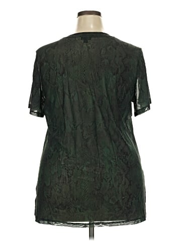 Torrid Short Sleeve T-Shirt (view 2)