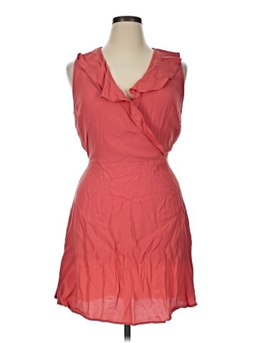 Ann Taylor LOFT Outlet Cocktail Dress (view 1)