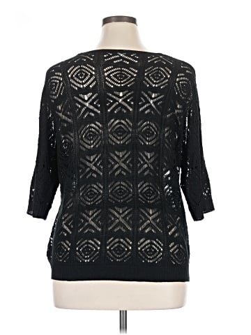 Dokotoo Pullover Sweater (view 2)