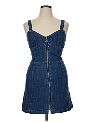 H&M Casual Dress (view 1)