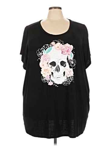 Torrid Short Sleeve T-Shirt (view 1)