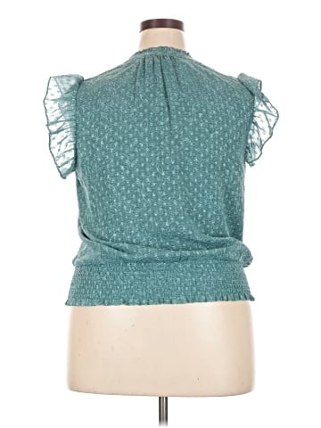 Les Serein Sleeveless Blouse (view 2)