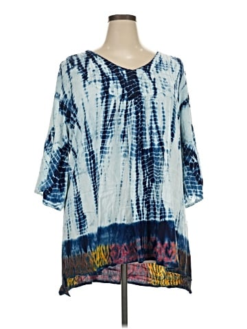 Parsley & Sage 3/4 Sleeve Blouse (view 1)