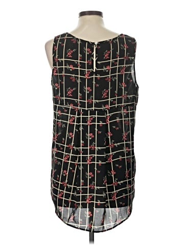 Everleigh Sleeveless Top (view 2)