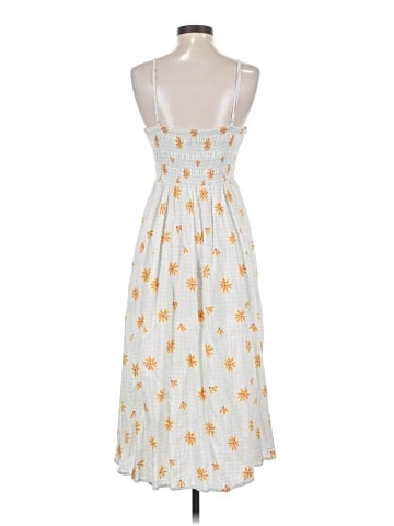 Urban Outfitters Casual Dress (view 2)