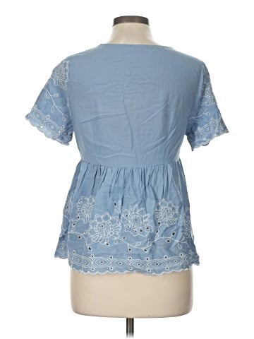 Blu Pepper Short Sleeve Blouse (view 2)