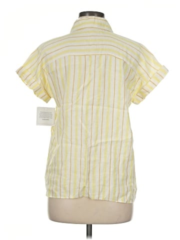 Ellen Tracy Short Sleeve Button-Down Shirt (view 2)