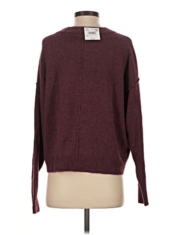 American Eagle Outfitters Pullover Sweater (view 2)