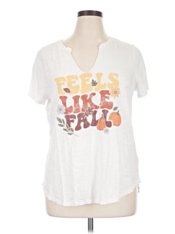 Maurices Short Sleeve T-Shirt (view 1)