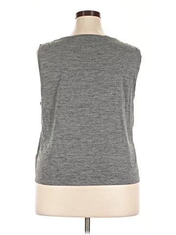 Gap Fit Sleeveless T-Shirt (view 2)