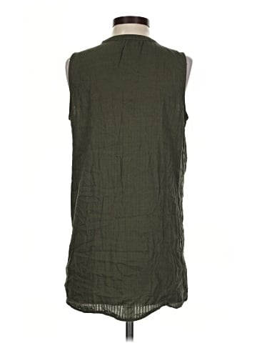 Liz Lange Maternity for Target Sleeveless Button-Down Shirt (view 2)