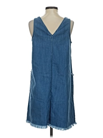 Old Navy Casual Dress (view 2)