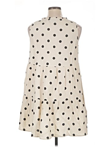 Versona Sleeveless Blouse (view 2)