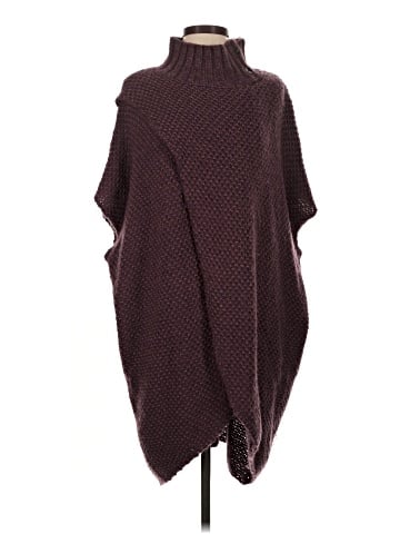 Simply Noelle Poncho (view 1)