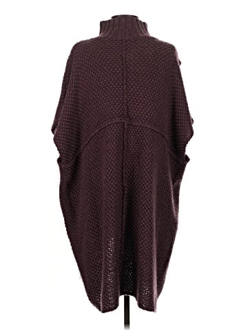 Simply Noelle Poncho (view 2)