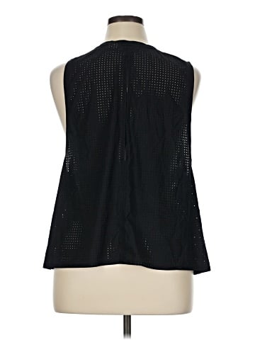 Gap Fit Tank Top (view 2)