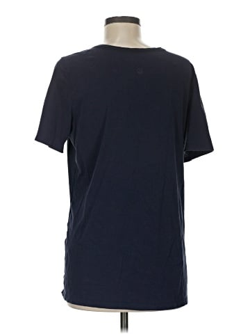 Lululemon Athletica Short Sleeve T-Shirt (view 2)