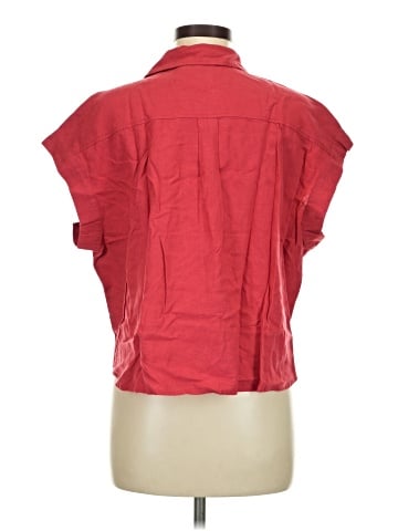Gap Sleeveless Button-Down Shirt (view 2)