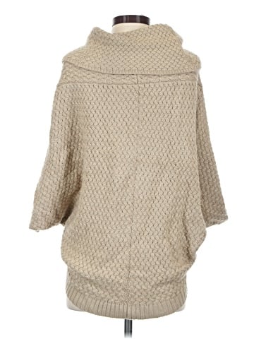 The Limited Outlet Poncho (view 2)