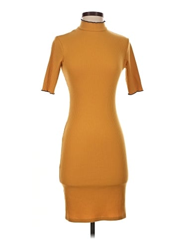 Urban Outfitters Casual Dress (view 1)