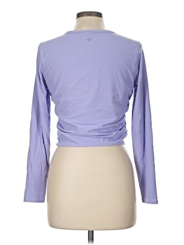 Lululemon Athletica Long Sleeve T-Shirt (view 2)