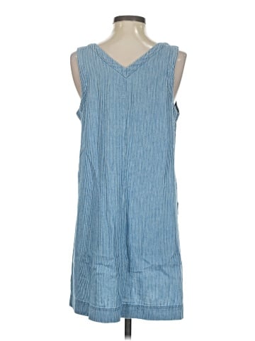 Old Navy Casual Dress (view 2)