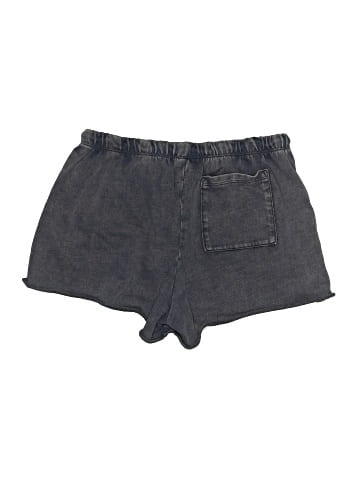 Gap Shorts (view 2)