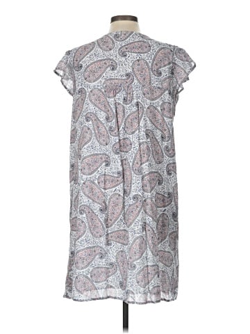 Old Navy Casual Dress (view 2)