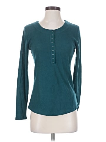 24/7 Maurices Long Sleeve Top (view 1)
