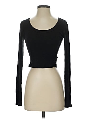 Universal Thread Long Sleeve T-Shirt (view 1)
