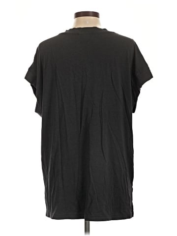 Torrid Short Sleeve T-Shirt (view 2)